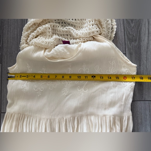 Mix Nouveau|Vintage 90’s tiered ruffle white Maxi dress with crotchet & florals• - Picture 12 of 13